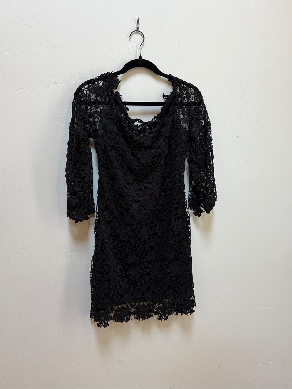 Black Floral Lace Mini Dress with Three-Quarter Sleeves